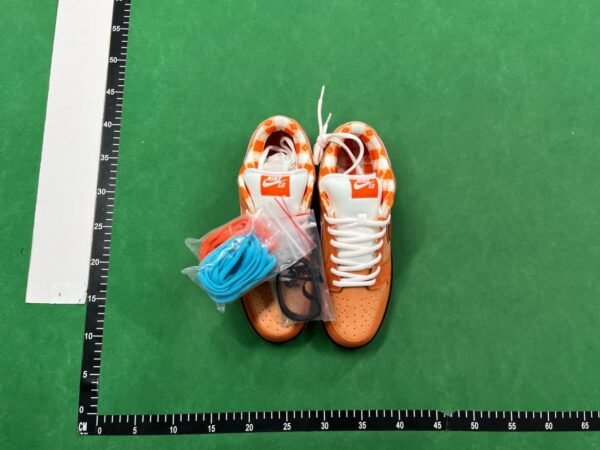 AY-DUNK B