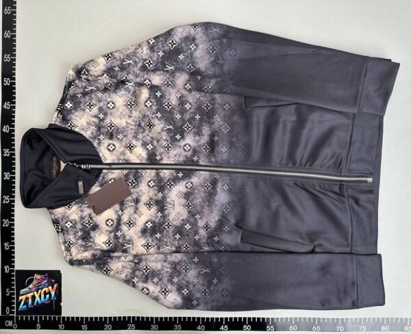 LV Suit