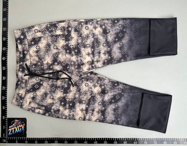 LV Suit