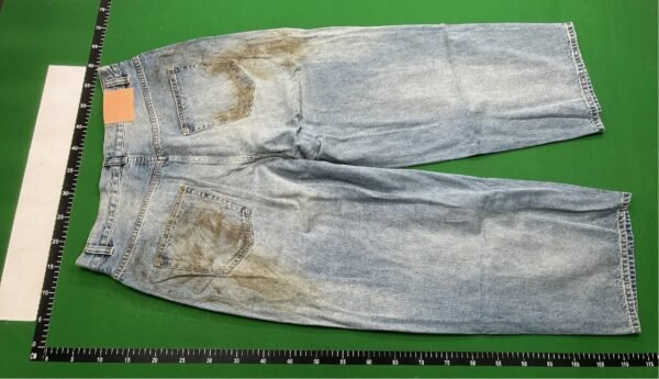 Levi's pans