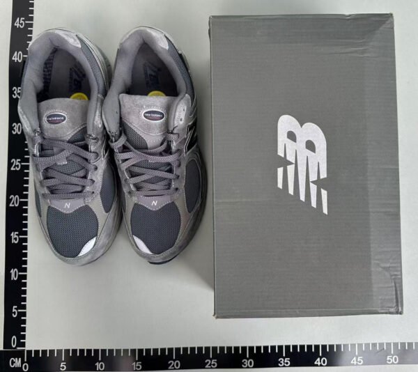 New Balance 2002R