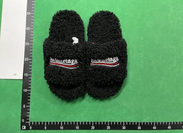 Balenciaga Fluffy Slippers [5 styles]