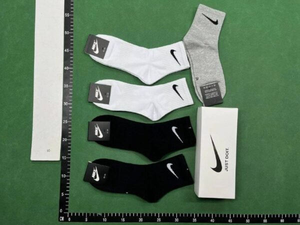 Nike Everyday Cushioned Low-Cut Socks [37 styles]