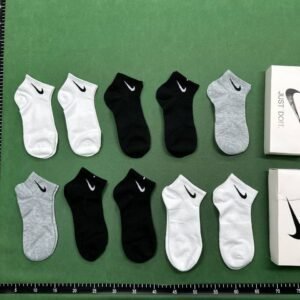 Nike Everyday Cushioned Low-Cut Socks [37 styles]