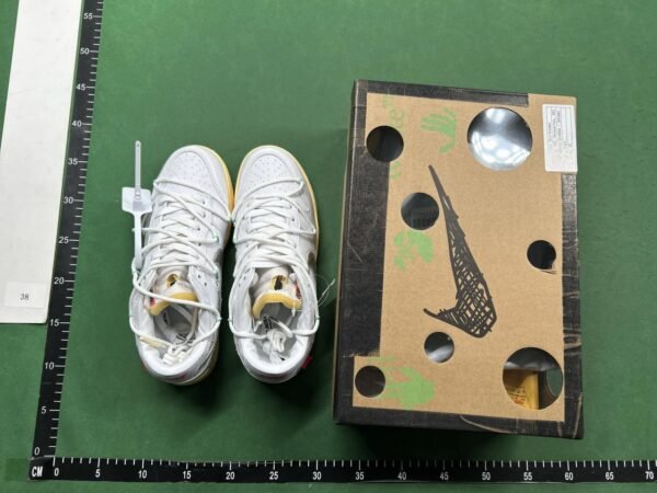 Nike Dunk Low Off-White Sneakers [32 styles]