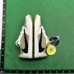 Nike Air Jordan 1 Sneakers [12 styles]