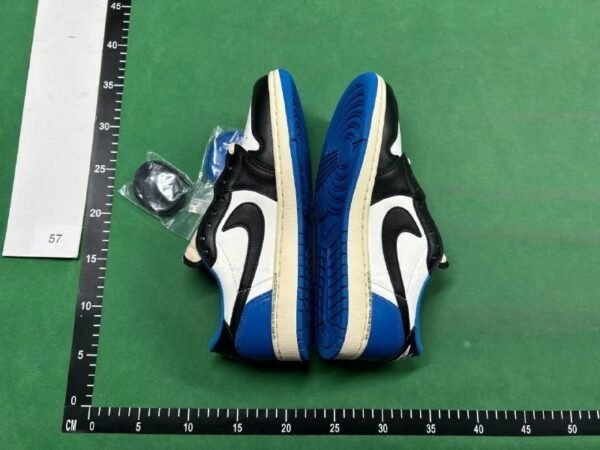 Nike Air Jordan 1 x Travis Scott Sneakers [33 styles]