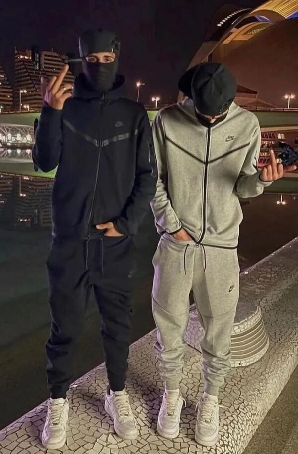 Nike Tech Fleece Hoodie [40 styles]