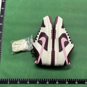 Nike Dunk Low Sneakers [29 styles]