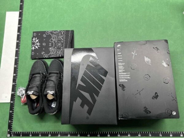 Nike Dunk Low Sneakers [40 styles]