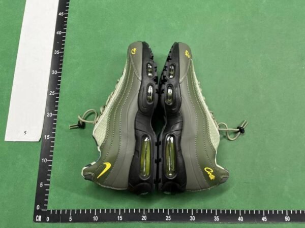 Nike Air Max 95 Sneakers [40 styles]