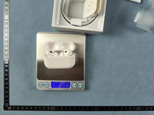 Apple AirPods Pro 4