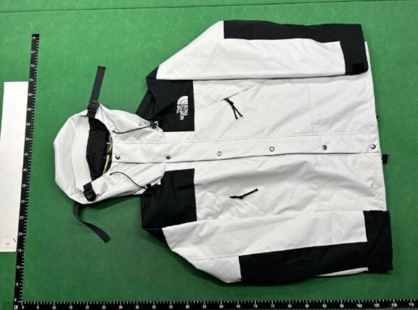 The North Face Mountain Light Jacket [26 styles]