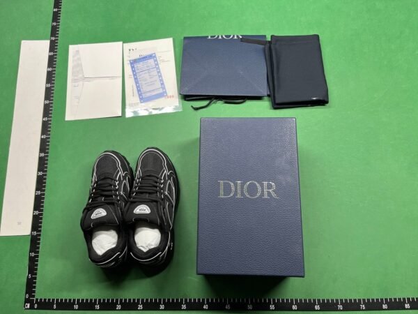 Dior B30 Sneakers [28 styles]