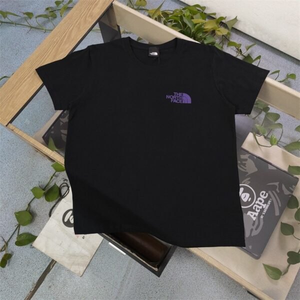 The North Face T-Shirt [25 styles]