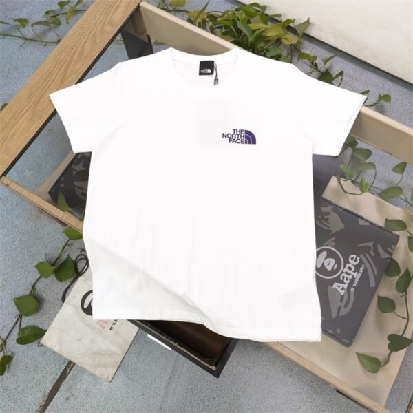 The North Face T-Shirt [25 styles]