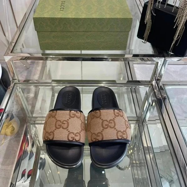 Gucci GG Supreme Slippers [37 styles]