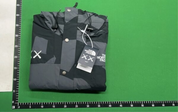 The North Face Mountain Light Jacket [27 styles]
