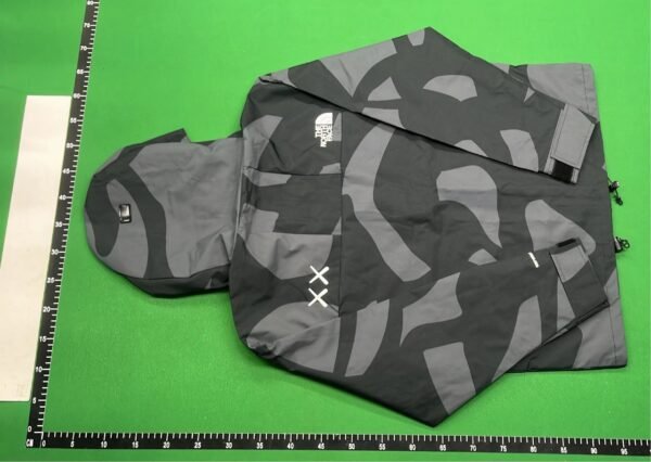 The North Face Mountain Light Jacket [27 styles]