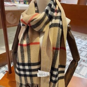 Chanel CC Logo Scarf [33 styles]