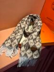 Chanel CC Logo Scarf [33 styles]